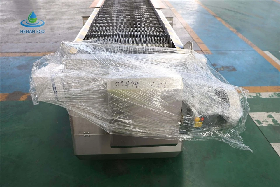 Automatic bar screen for wastewater treatment